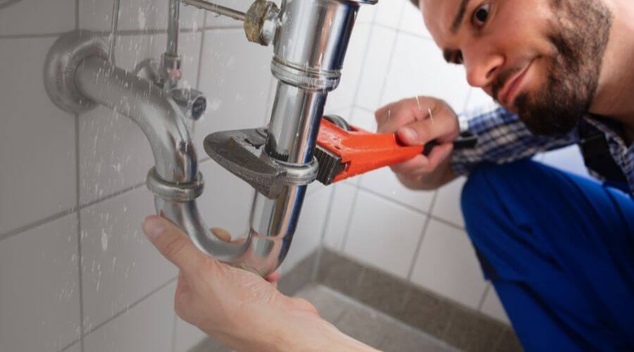 Expert burst pipe repair services in Winneconne, WI